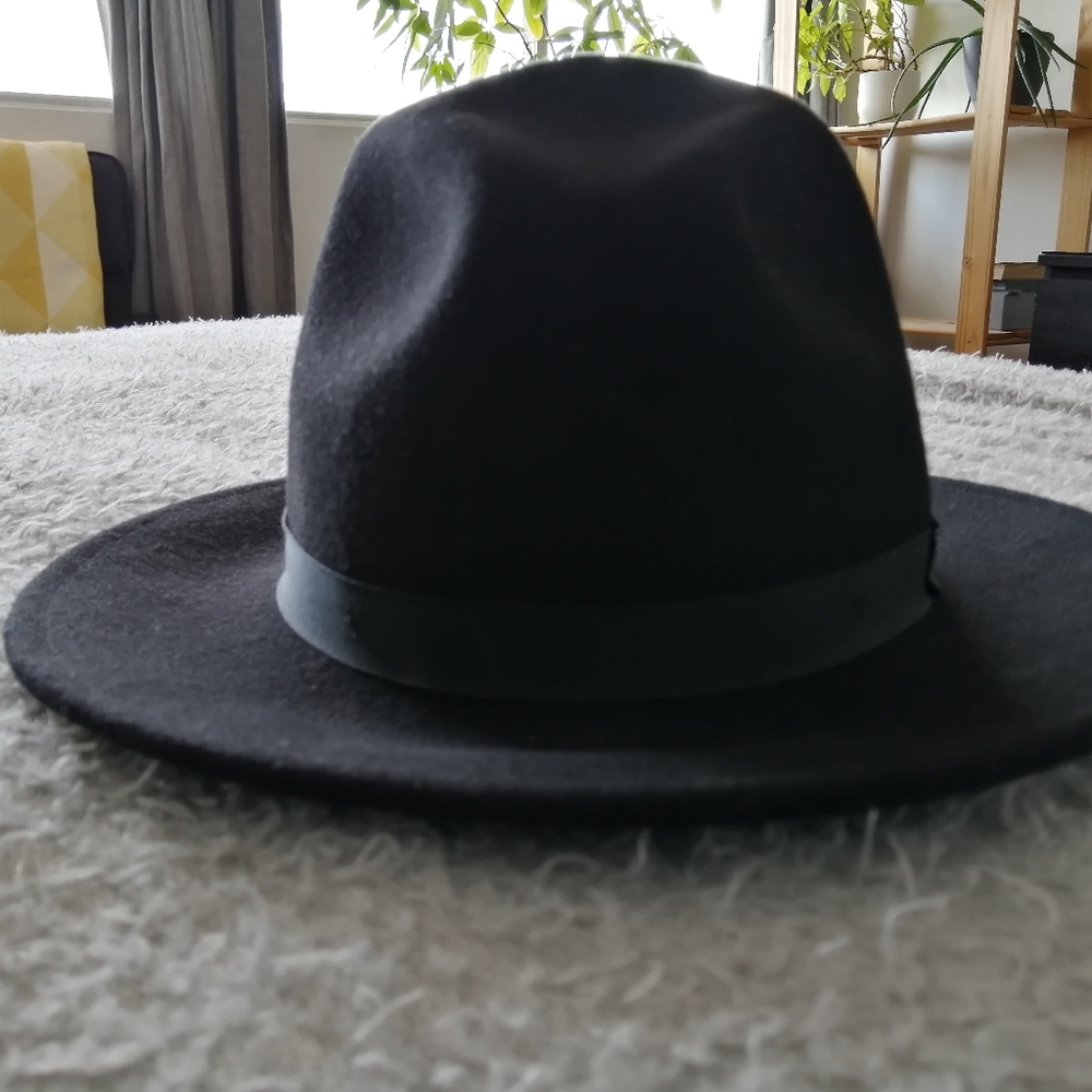 Magill Black Brim Hat Size Large Made in U.S.A